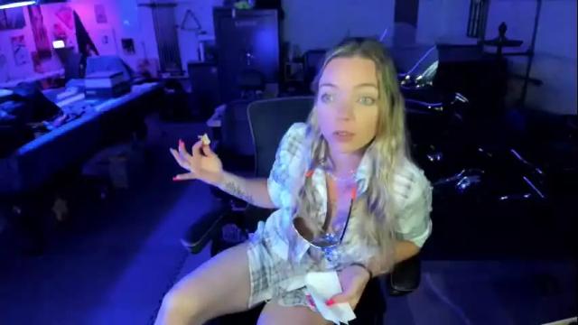 Image 10 of mindymars Stream on Chaturbate on 1 month ago
