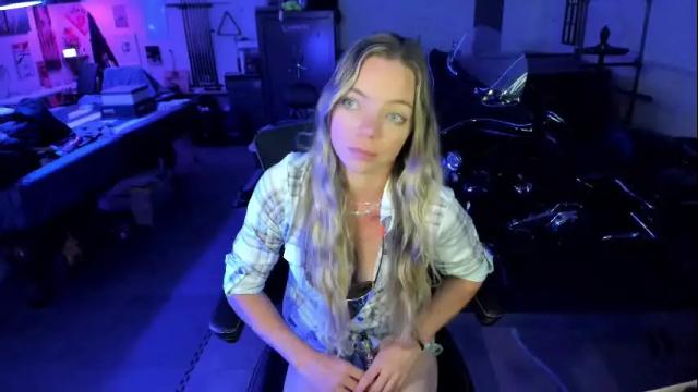 Image 12 of mindymars Stream on Chaturbate on 1 month ago