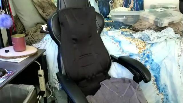 Image 11 of mindymars Stream on Chaturbate on 13 days ago