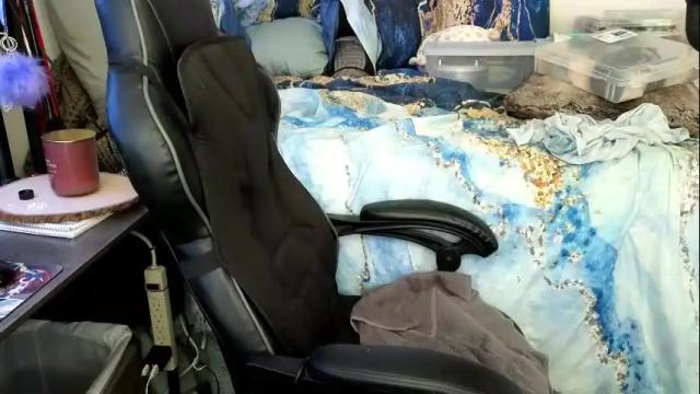 Image 6 of mindymars Stream on Chaturbate on 13 days ago