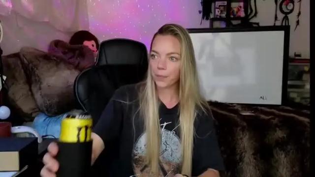 Image 10 of mindymars Stream on Chaturbate on 1 month ago