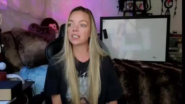 Image 11 of mindymars Stream on Chaturbate on 1 month ago