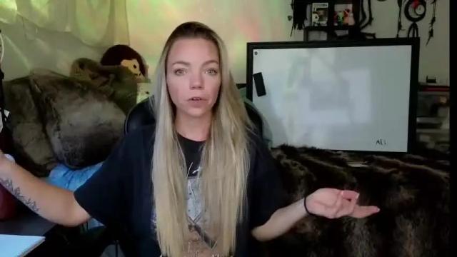 Image 4 of mindymars Stream on Chaturbate on 1 month ago