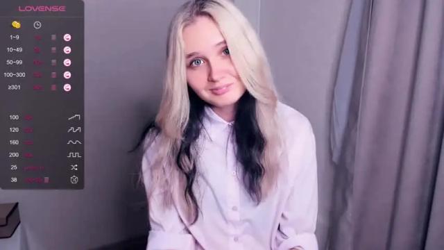Image 12 of mine_secrtsxxx Stream on Chaturbate on 19 months ago