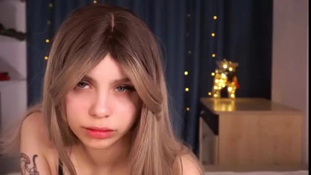 Image 7 of mini_cruella Stream on Chaturbate on 14 months ago