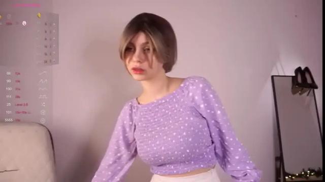 Image 7 of mini_cruella Stream on Chaturbate on 14 months ago