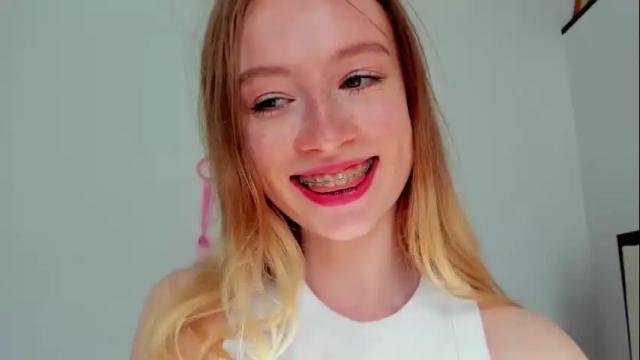 Image 2 of minidiva_ Stream on Chaturbate on 8 months ago