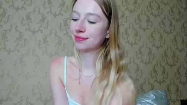 Image 2 of minidiva_ Stream on Chaturbate on 8 months ago