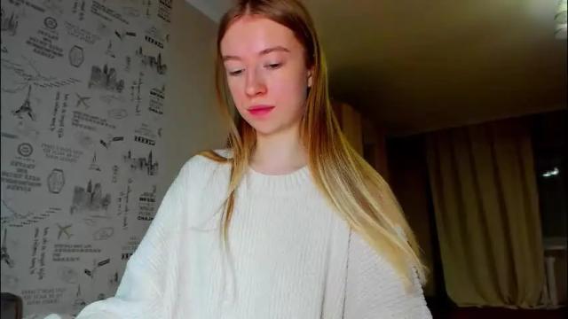 Image 2 of minidiva_ Stream on Chaturbate on 1 month ago