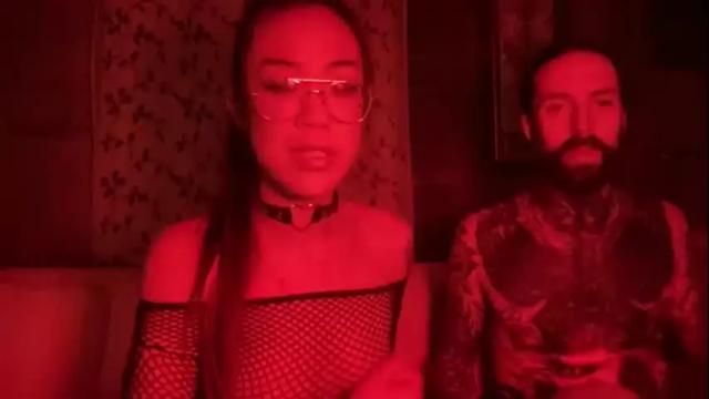 Image 2 of minniescarlet Stream on Chaturbate on 15 months ago