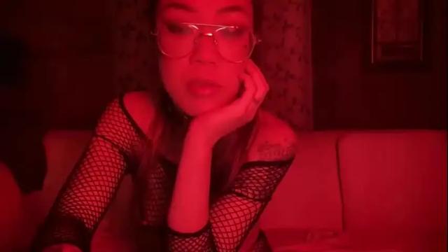Image 6 of minniescarlet Stream on Chaturbate on 15 months ago