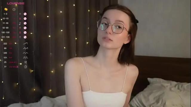 Image 7 of minnietammy Stream on Chaturbate on 19 days ago