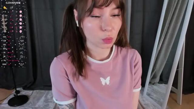 Image 4 of mintrose Stream on Chaturbate on 12 months ago