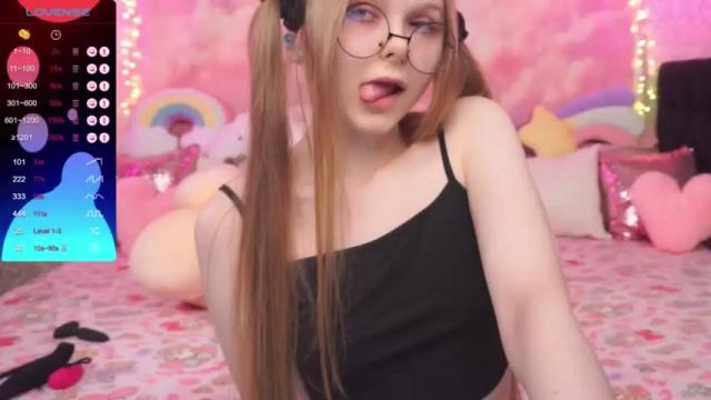 Image 3 of minx_girll Stream on Chaturbate on 14 months ago