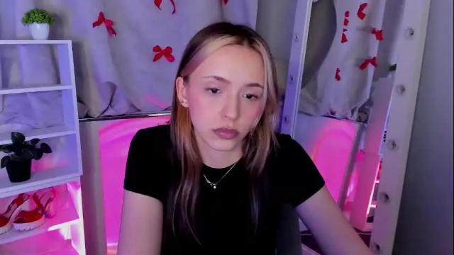 Image 11 of mipsymipson Stream on Chaturbate on 1 month ago