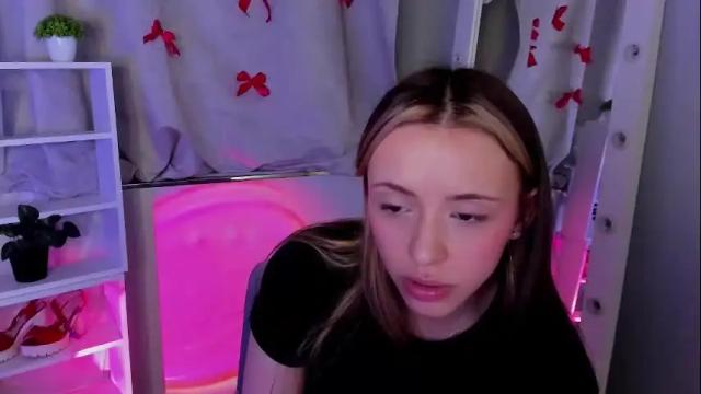 Image 2 of mipsymipson Stream on Chaturbate on 1 month ago