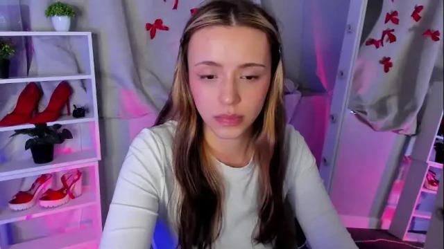 Image 11 of mipsymipson Stream on Chaturbate on 1 month ago