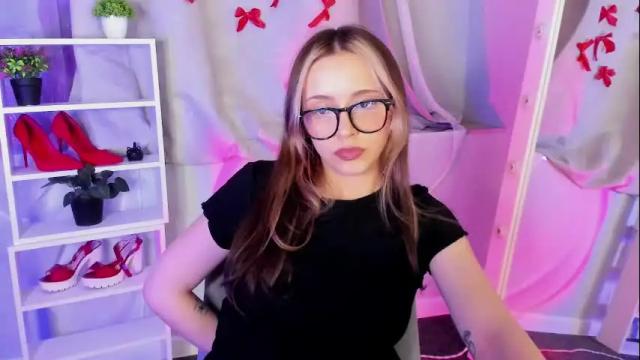 Image 11 of mipsymipson Stream on Chaturbate on 1 month ago