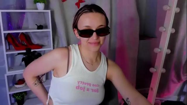 Image 4 of mipsymipson Stream on Chaturbate on 15 days ago