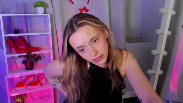 Image 3 of mipsymipson Stream on Chaturbate on 9 days ago