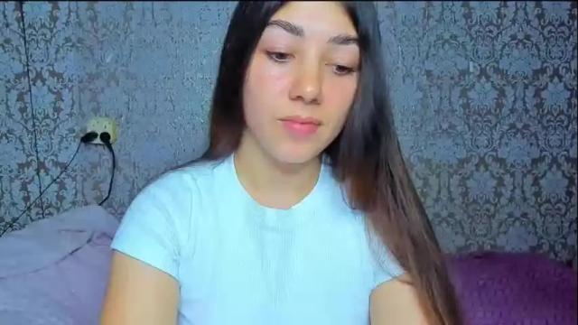 Image 3 of mira_bloempje Stream on Chaturbate on 1 month ago