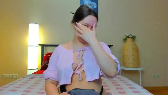 Image 3 of mira_karter Stream on Chaturbate on 27 days ago