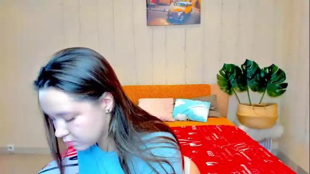 Image 2 of mira_karter Stream on Chaturbate on 1 month ago