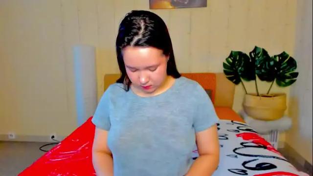 Image 7 of mira_karter Stream on Chaturbate on 26 days ago