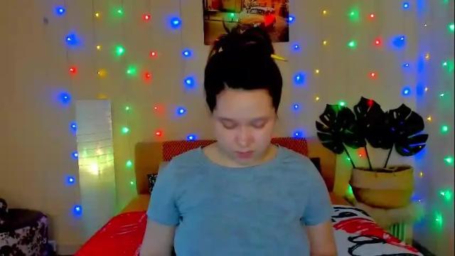 Image 12 of mira_karter Stream on Chaturbate on 13 days ago