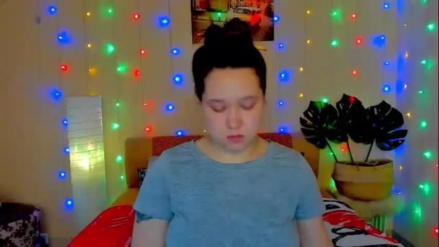 Image 4 of mira_karter Stream on Chaturbate on 13 days ago