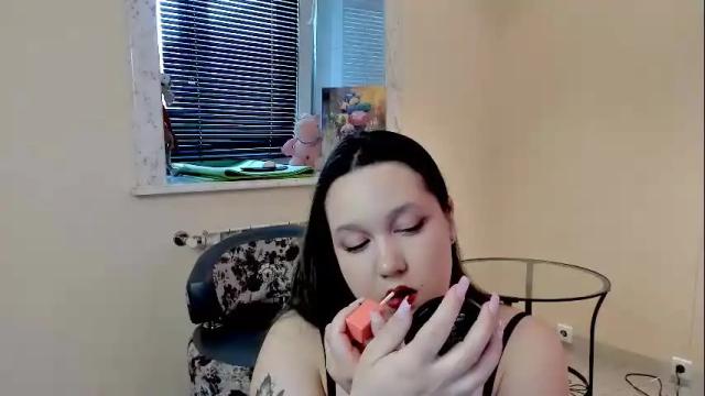 Image 11 of mira_karter Stream on Chaturbate on 11 days ago