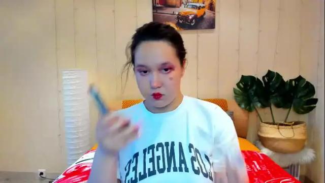 Image 12 of mira_karter Stream on Chaturbate on 1 day ago