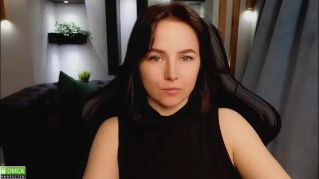 Image 3 of mira_mermayd Stream on Chaturbate on 1 month ago