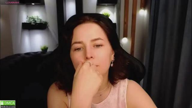 Image 10 of mira_mermayd Stream on Chaturbate on 1 month ago