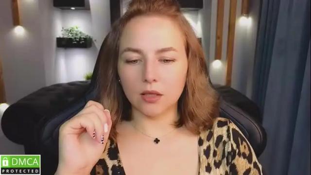 Image 10 of mira_mermayd Stream on Chaturbate on 3 months ago