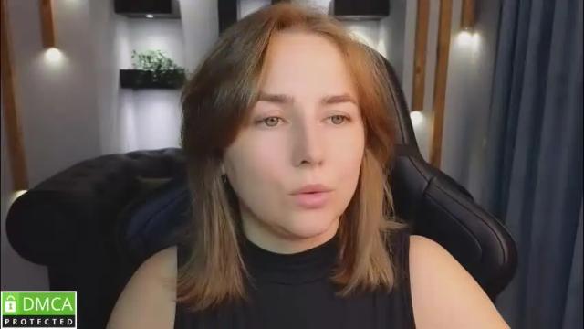 Image 2 of mira_mermayd Stream on Chaturbate on 3 months ago