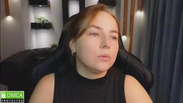 Image 6 of mira_mermayd Stream on Chaturbate on 3 months ago