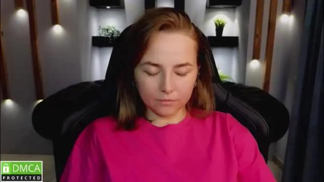 Image 2 of mira_mermayd Stream on Chaturbate on 3 months ago