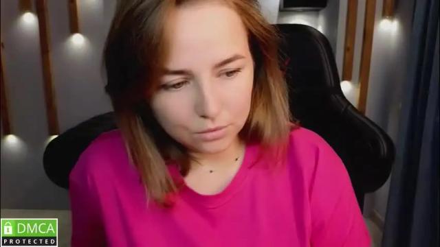 Image 3 of mira_mermayd Stream on Chaturbate on 3 months ago