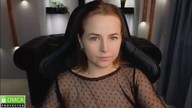 Image 3 of mira_mermayd Stream on Chaturbate on 3 months ago