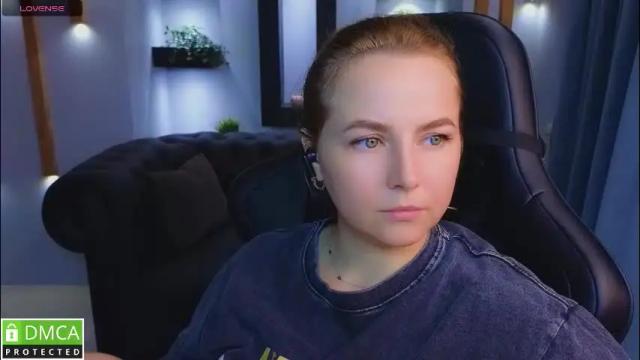 Image 7 of mira_mermayd Stream on Chaturbate on 3 months ago