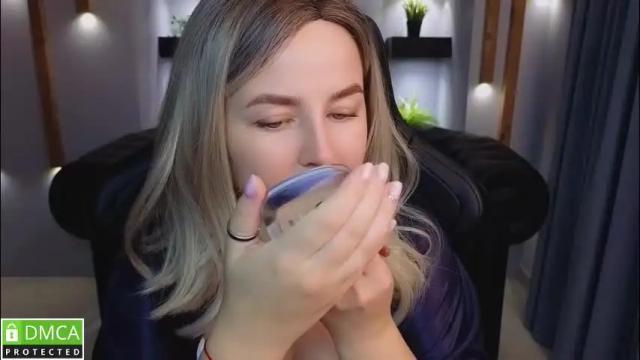 Image 3 of mira_mermayd Stream on Chaturbate on 2 months ago