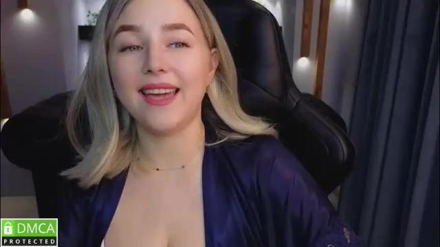 Image 4 of mira_mermayd Stream on Chaturbate on 2 months ago