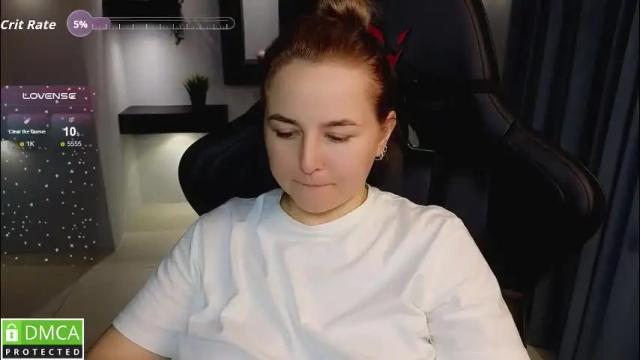 Image 2 of mira_mermayd Stream on Chaturbate on 1 month ago