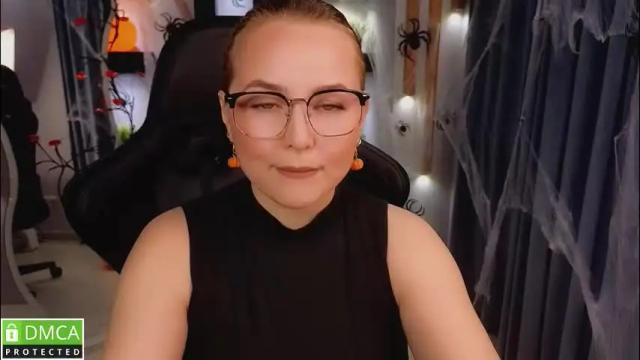 Image 8 of mira_mermayd Stream on Chaturbate on 3 days ago