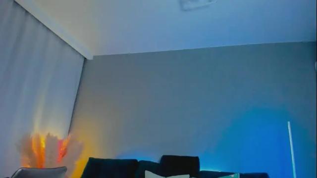 Image 12 of mirabrunette Stream on Chaturbate on 3 months ago