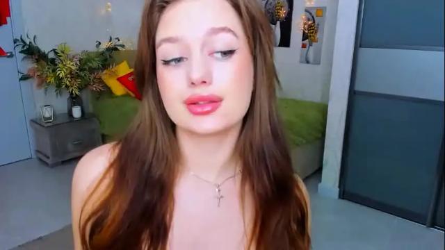 Image 12 of miraclecurly Stream on Chaturbate on 2 months ago