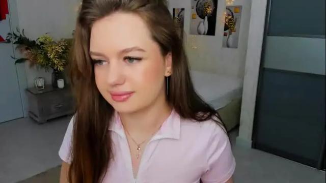 Image 7 of miraclecurly Stream on Chaturbate on 2 months ago