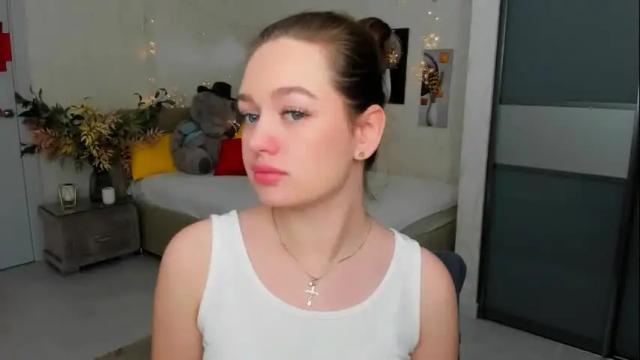 Image 6 of miraclecurly Stream on Chaturbate on 2 months ago