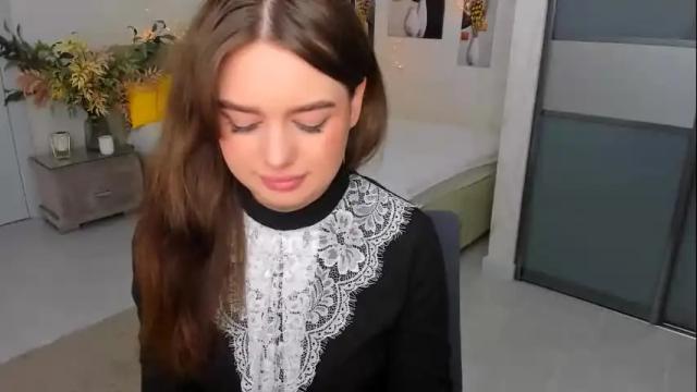 Image 12 of miraclecurly Stream on Chaturbate on 1 month ago